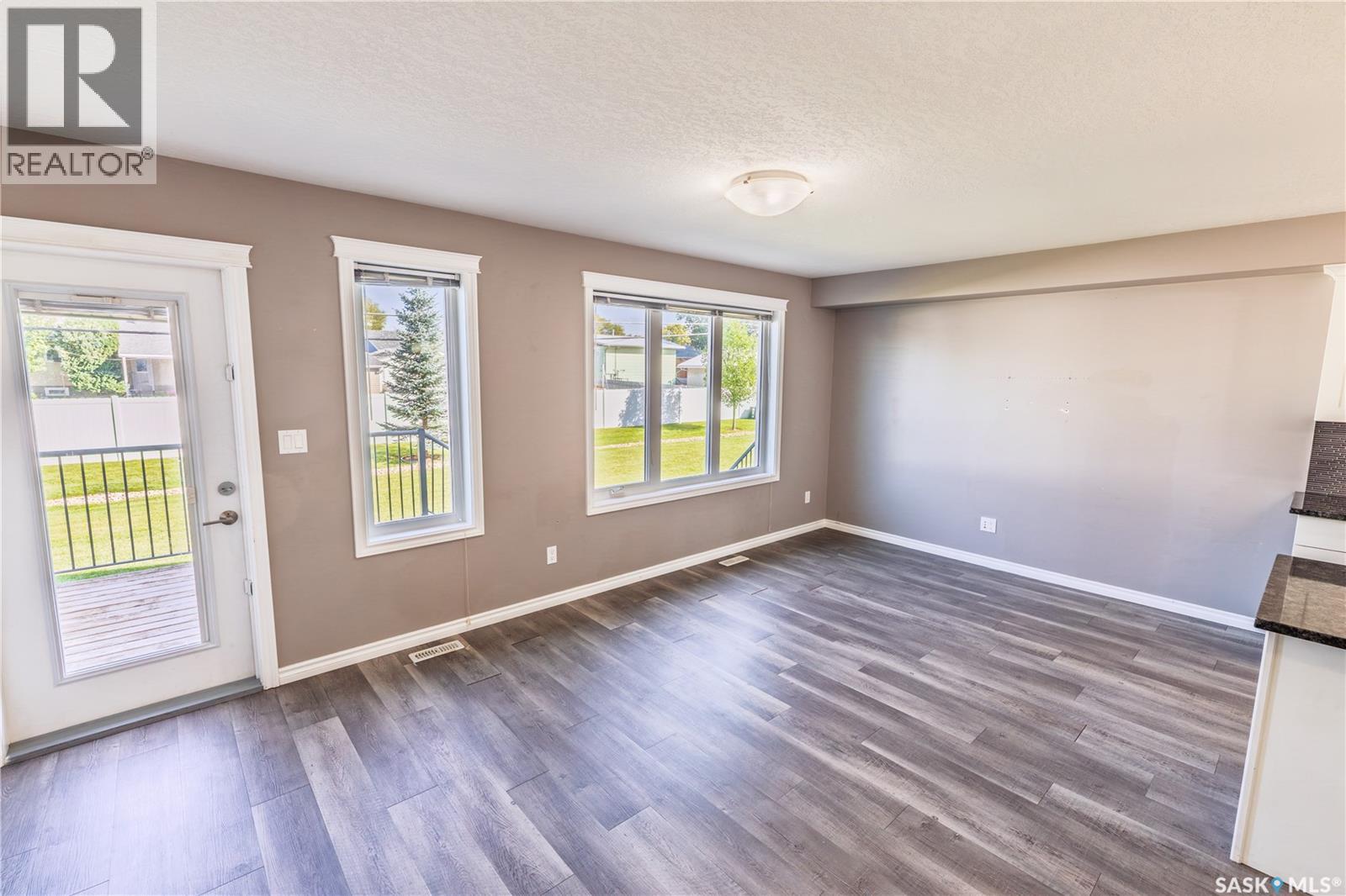 508 940 Bradley STREET, Moose Jaw — photo 12