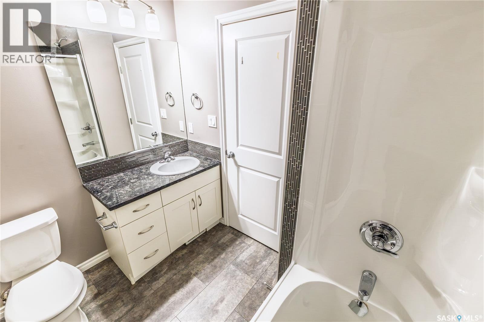 508 940 Bradley STREET, Moose Jaw — photo 25