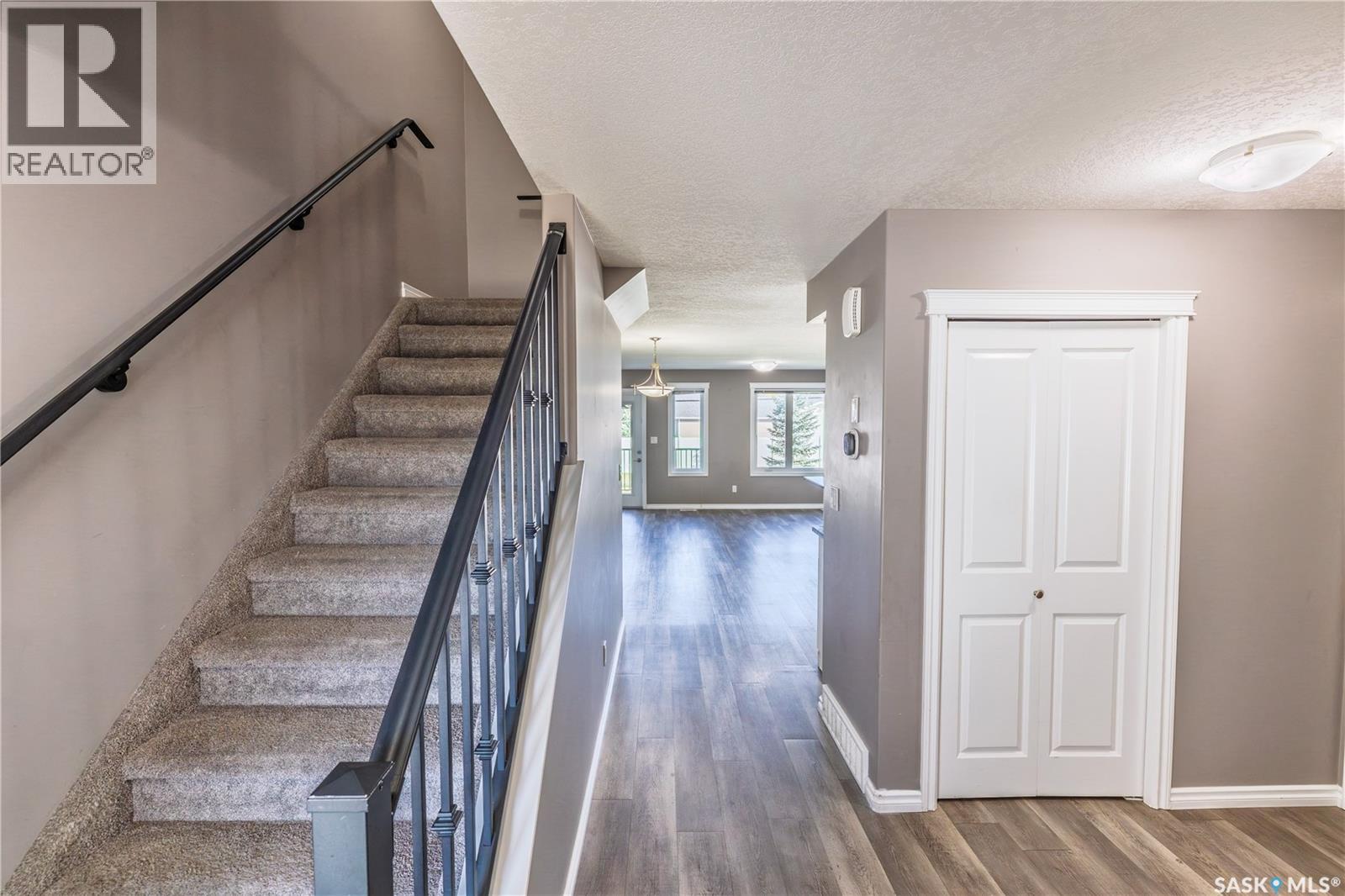 508 940 Bradley STREET, Moose Jaw — photo 3