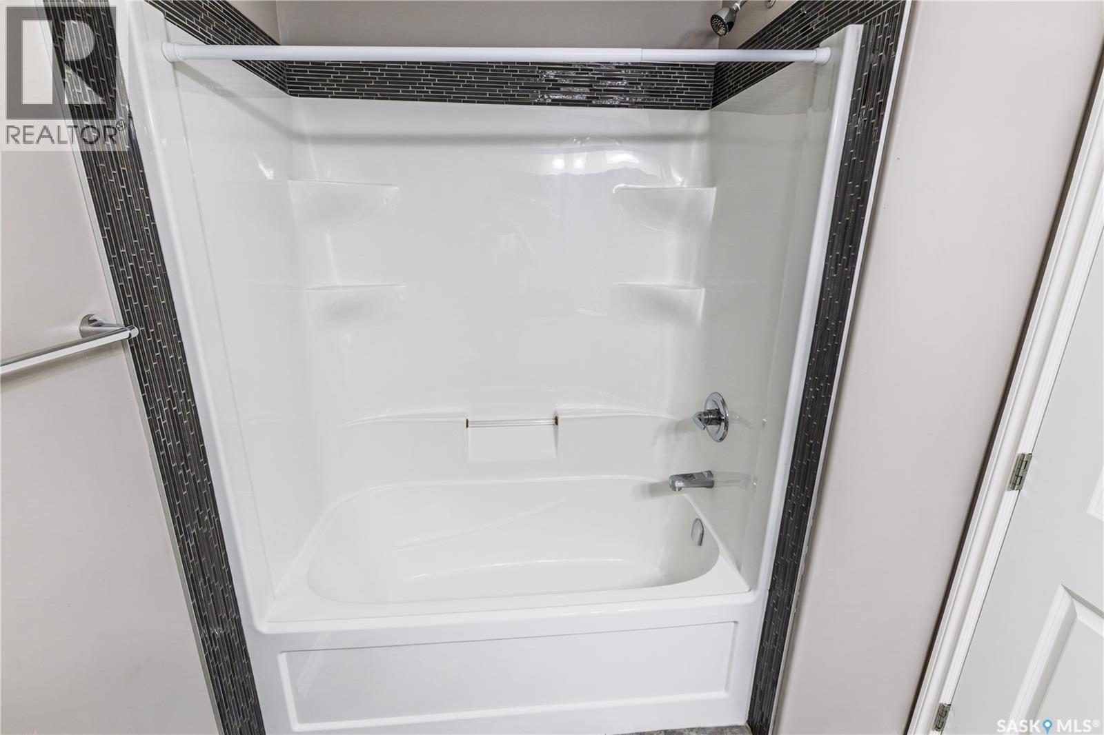 508 940 Bradley STREET, Moose Jaw — photo 31