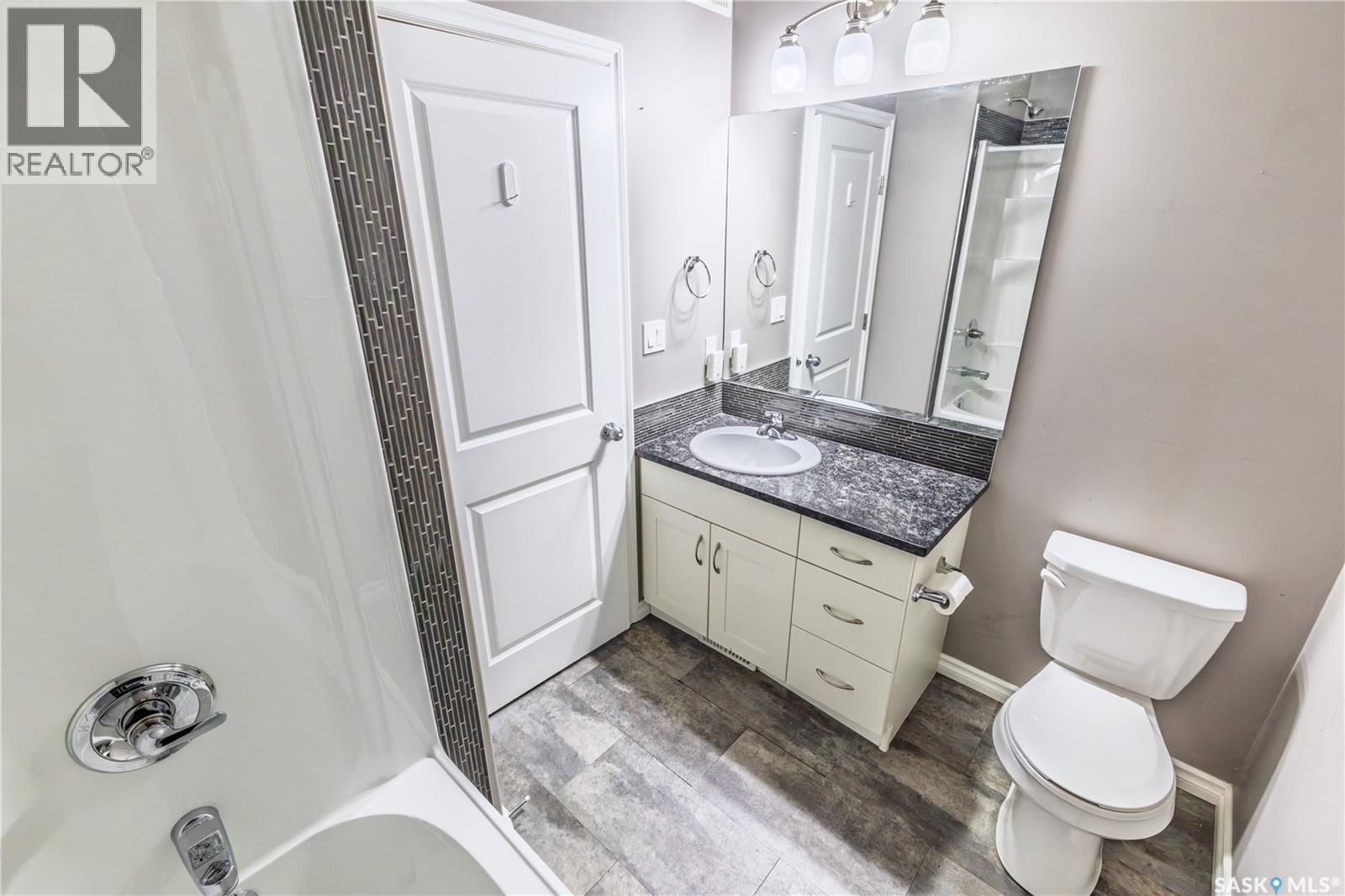 508 940 Bradley STREET, Moose Jaw — photo 32