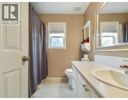 123 Stoney Crescent W, Lethbridge, AB T1K7B2 Photo 20