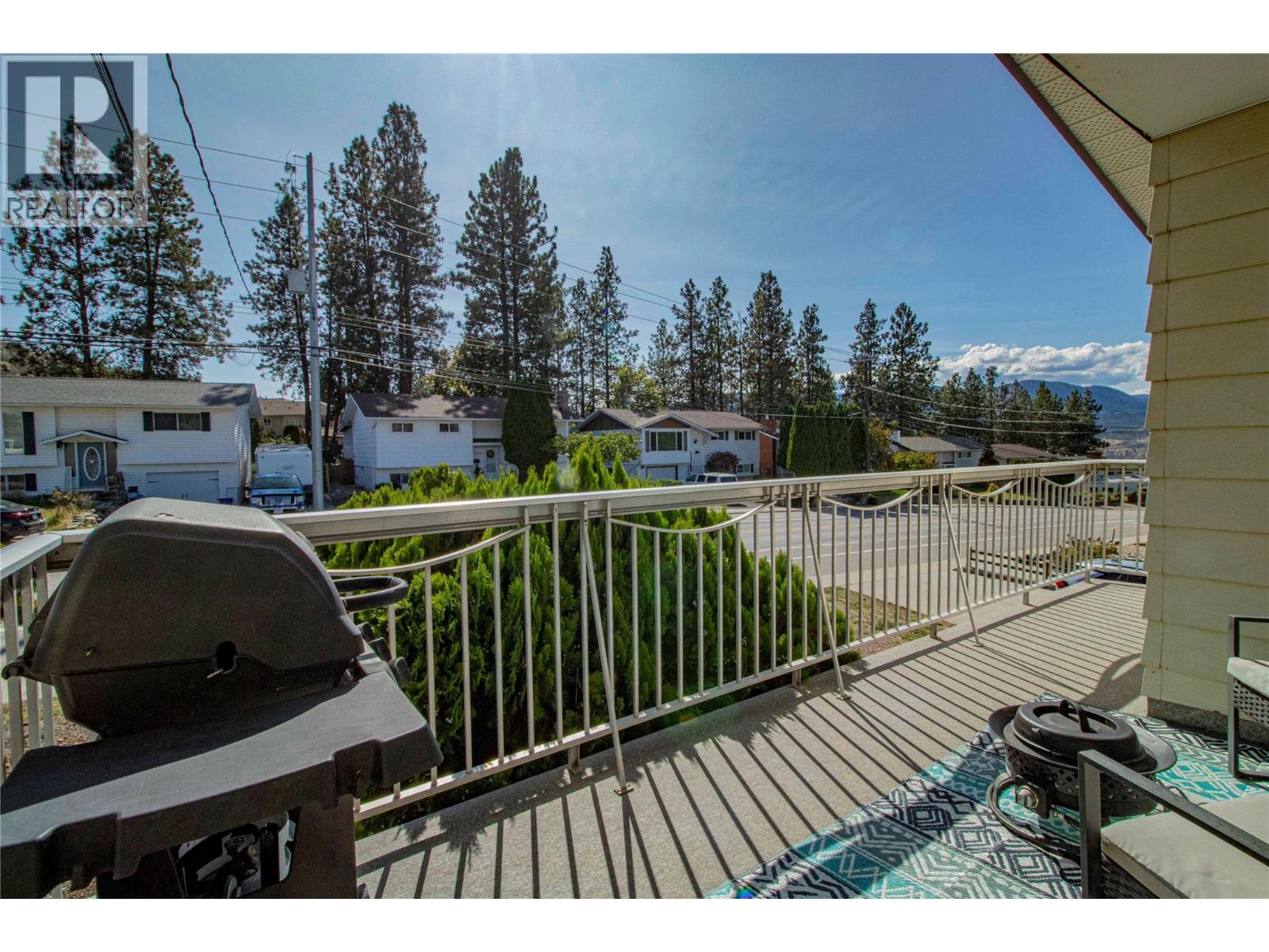 1605 Carmi Avenue - 3