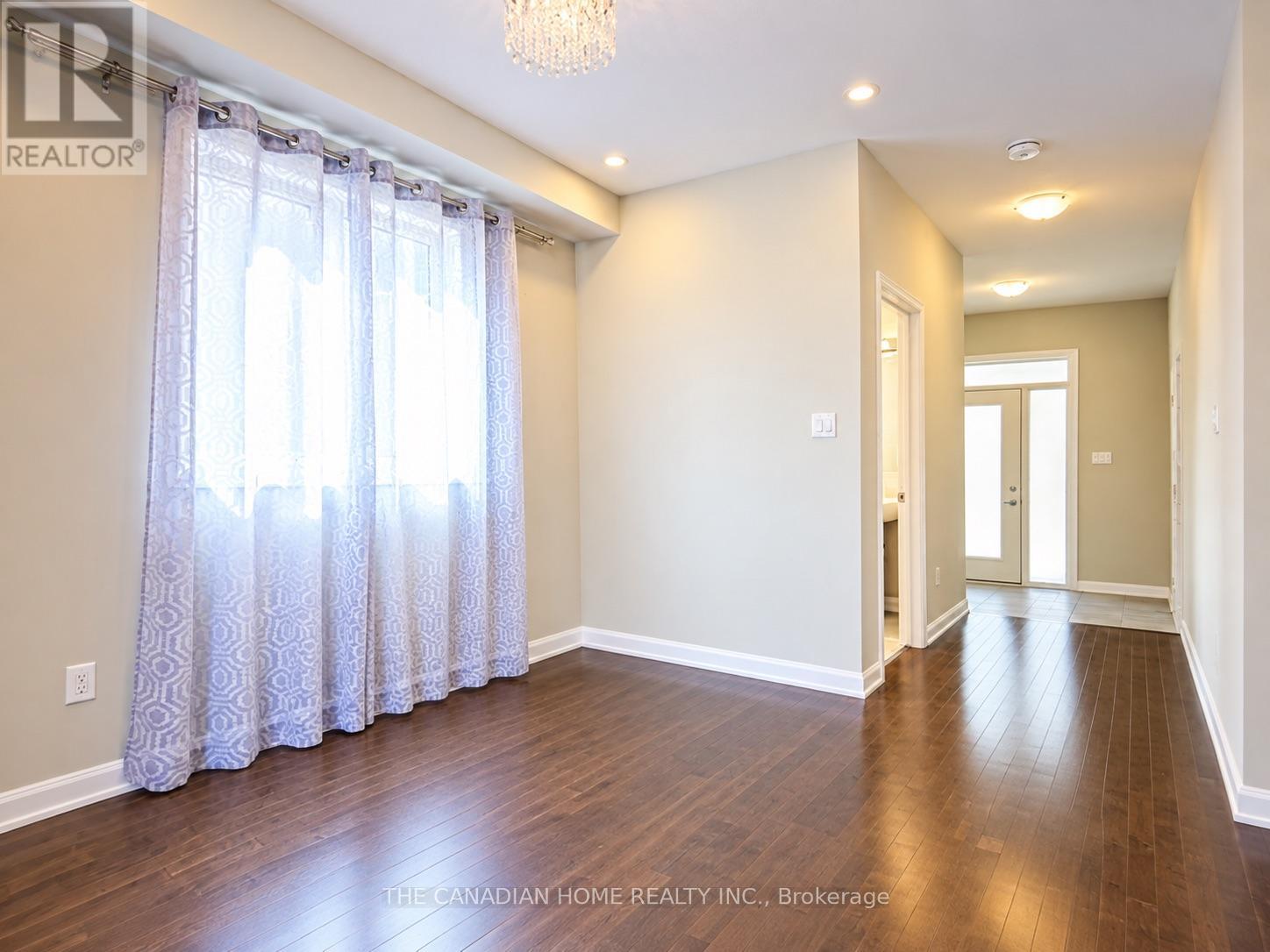 133 TEELIN CIRCLE, Ottawa — photo 2