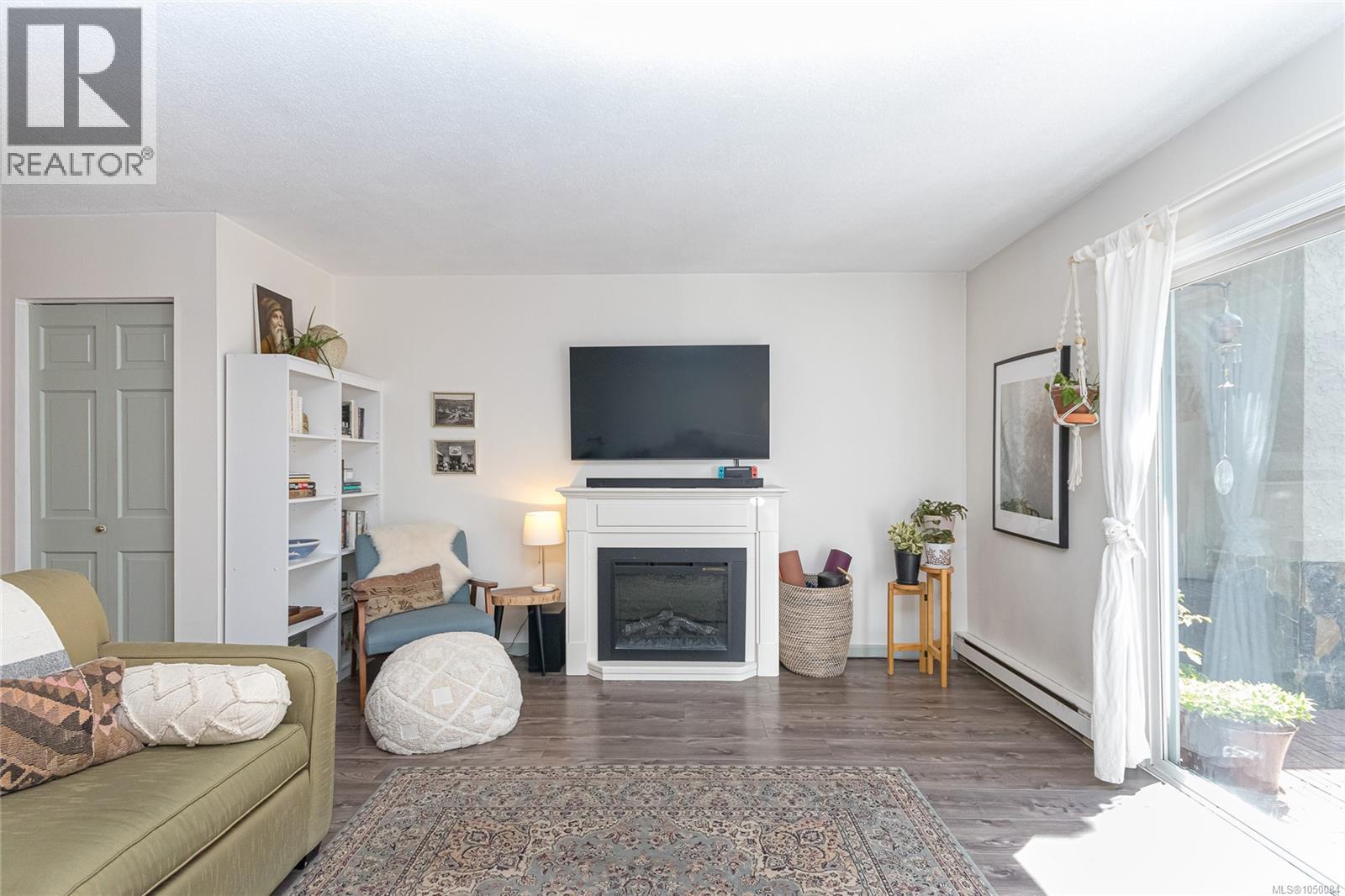 4 869 Swan Street, Saanich