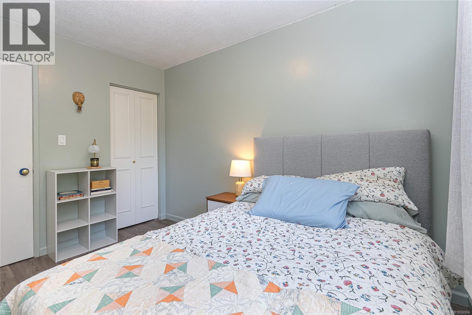 4 869 Swan Street, Saanich