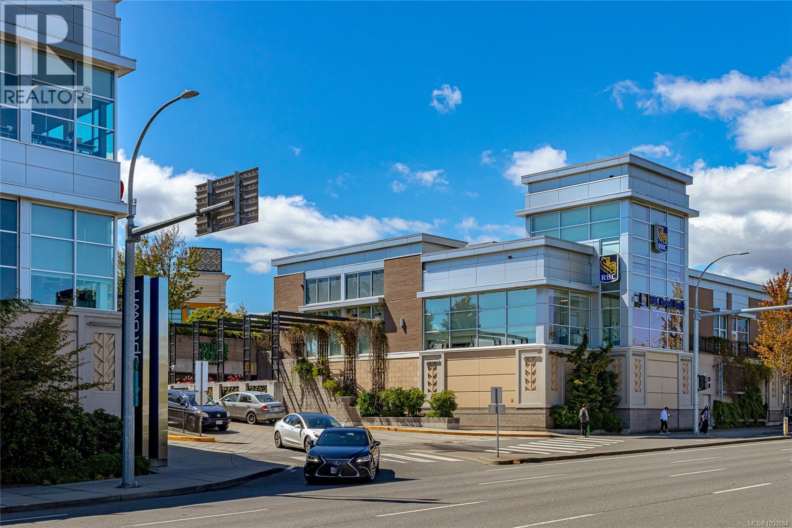 4 869 Swan Street, Saanich