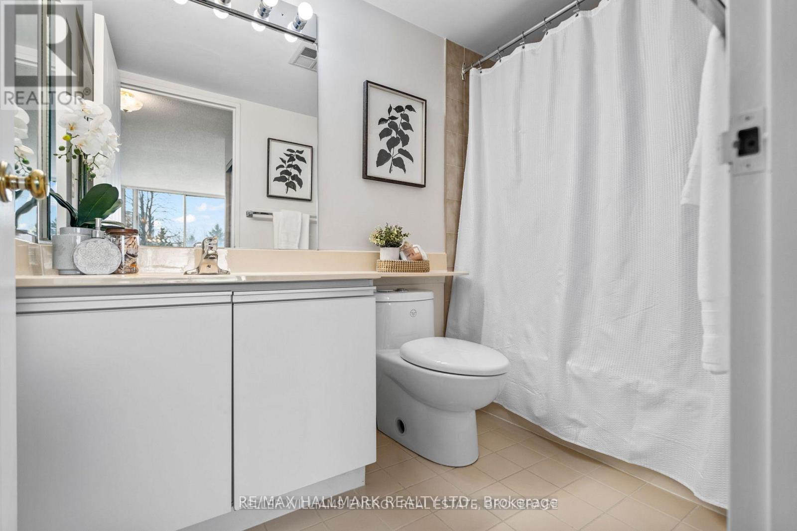 312 - 100 OBSERVATORY LANE, Richmond Hill (Observatory) — photo 3
