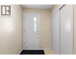Bedroom - 31 Brae Glen Court Sw, Calgary, AB T2W1B6 Photo 8