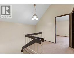 31 Brae Glen Court Sw, Calgary, AB T2W1B6 Photo 23