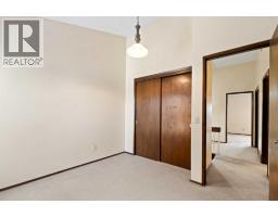 31 Brae Glen Court Sw, Calgary, AB T2W1B6 Photo 25