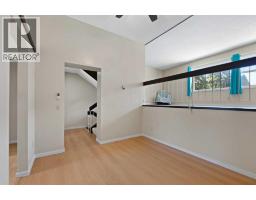 31 Brae Glen Court Sw, Calgary, AB T2W1B6 Photo 16
