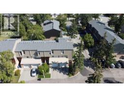 31 Brae Glen Court Sw, Calgary, AB T2W1B6 Photo 35