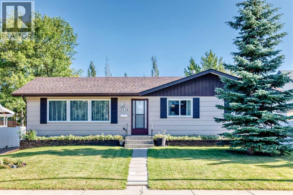 3528 50 Avenue, Innisfail