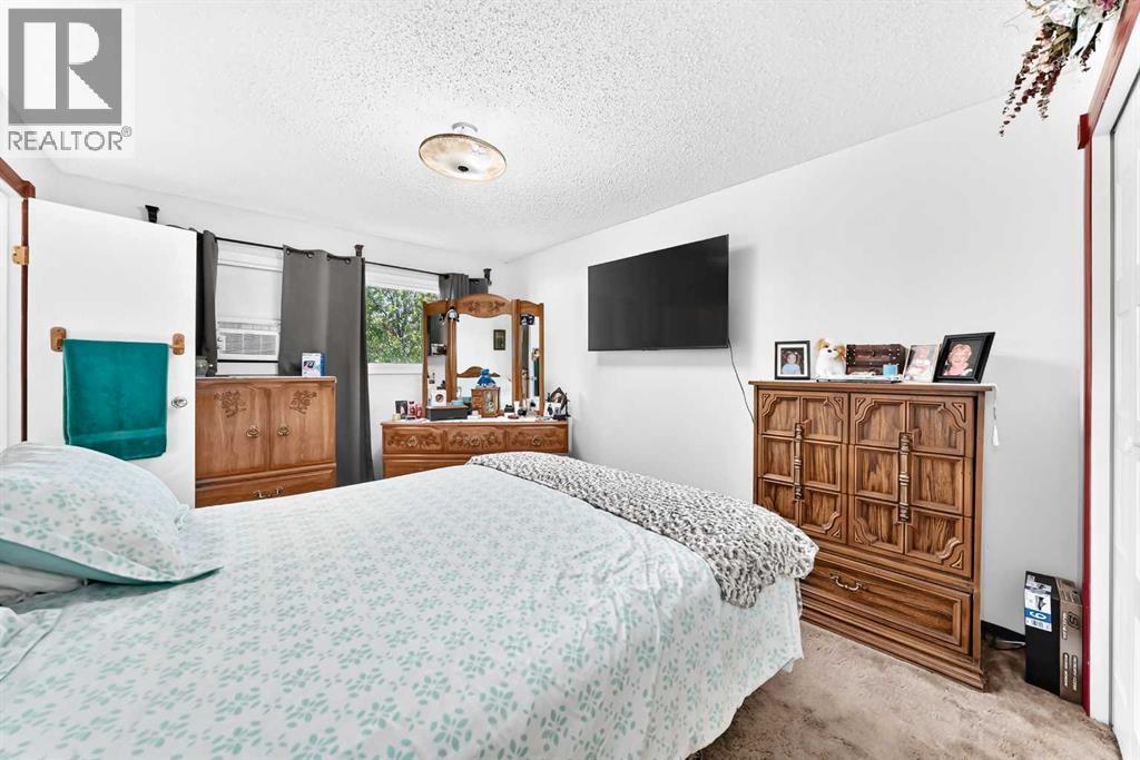 3528 50 Avenue, Innisfail