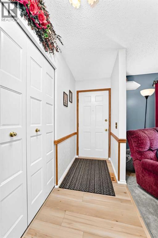 3528 50 Avenue, Innisfail