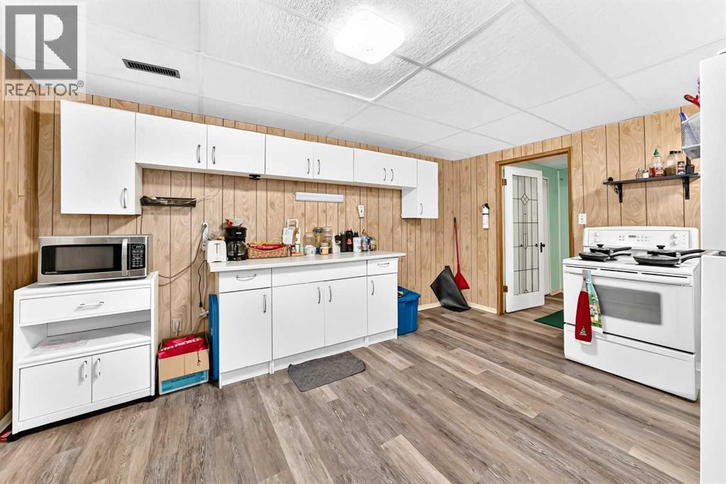 3528 50 Avenue, Innisfail