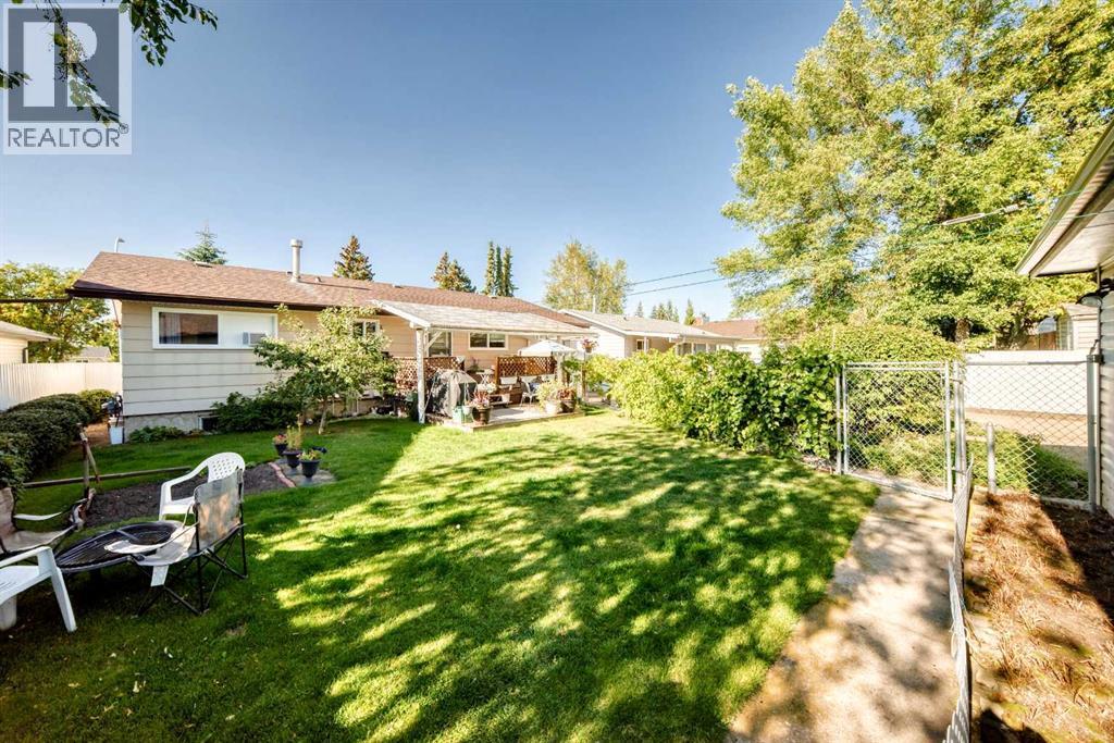 3528 50 Avenue, Innisfail