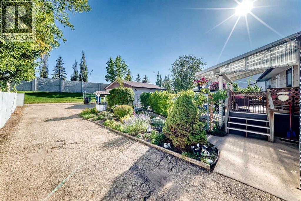 3528 50 Avenue, Innisfail