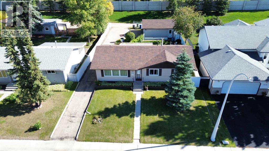 3528 50 Avenue, Innisfail