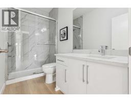 Bedroom - 105, 95 Saddlecrest Circle Ne, Calgary, AB T3J0Z2 Photo 11