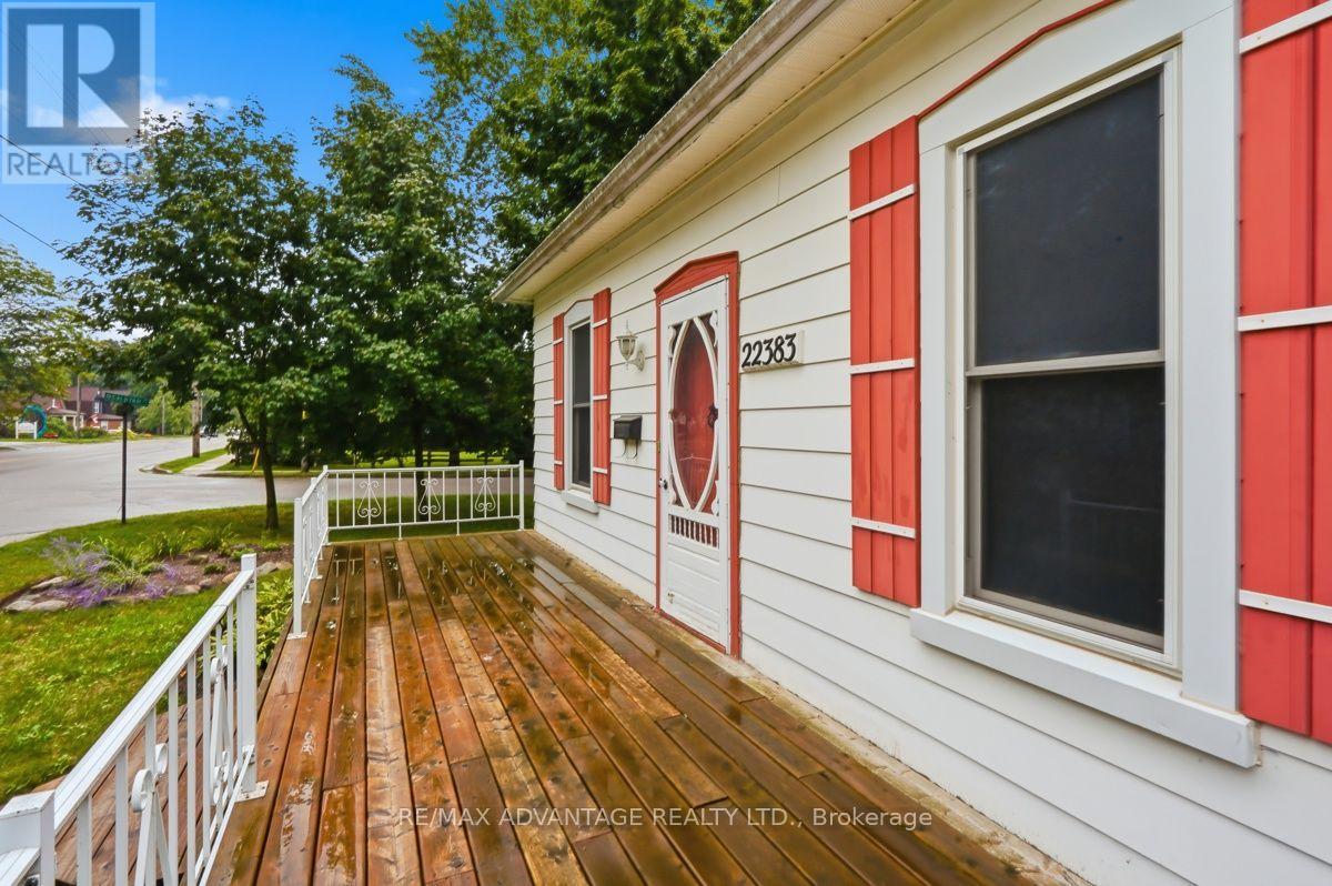 22383 ADELAIDE ROAD, Strathroy-Caradoc (Mount Brydges) — photo 12