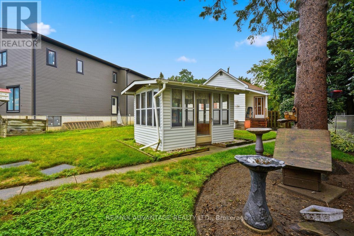 22383 ADELAIDE ROAD - 37