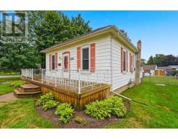 22383 Adelaide Road, Strathroy Caradoc, ON N0L1W0 Photo 10