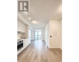 710 - 10 Honeycrisp Crescent, Vaughan, ON L4K0M8 Photo 10