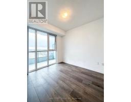 710 - 10 Honeycrisp Crescent, Vaughan, ON L4K0M8 Photo 11