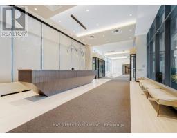 710 - 10 Honeycrisp Crescent, Vaughan, ON L4K0M8 Photo 21