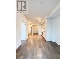 710 - 10 Honeycrisp Crescent, Vaughan, ON L4K0M8 Photo 7