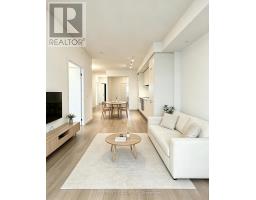 710 - 10 Honeycrisp Crescent, Vaughan, ON L4K0M8 Photo 8