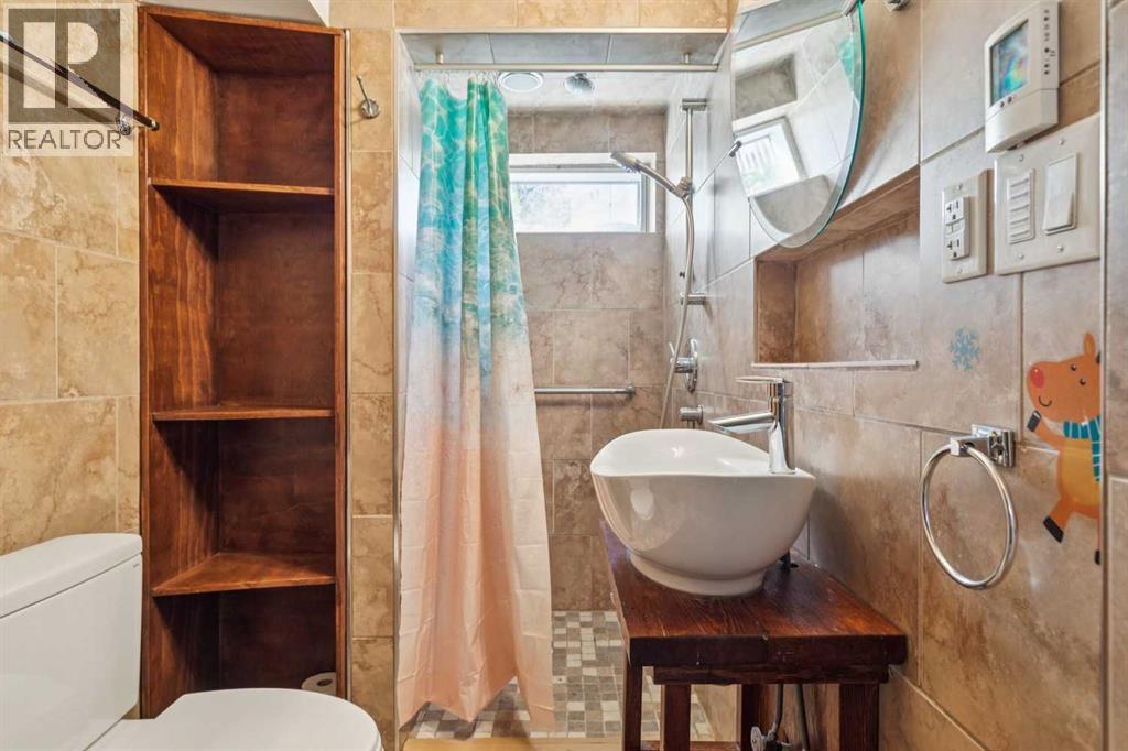 5428 Centre A Street NE - 32
