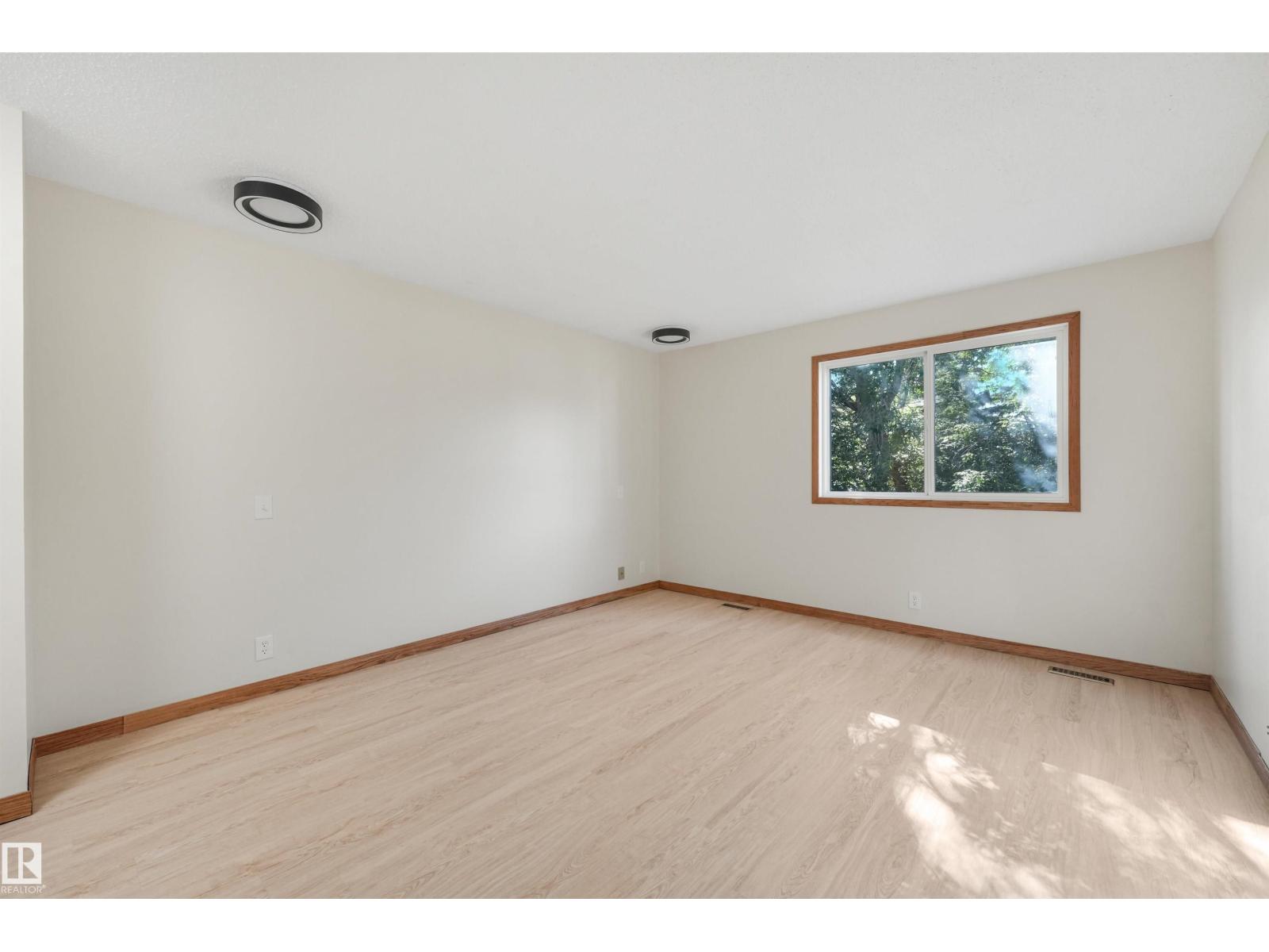 18623 70 AV NW - Image 23