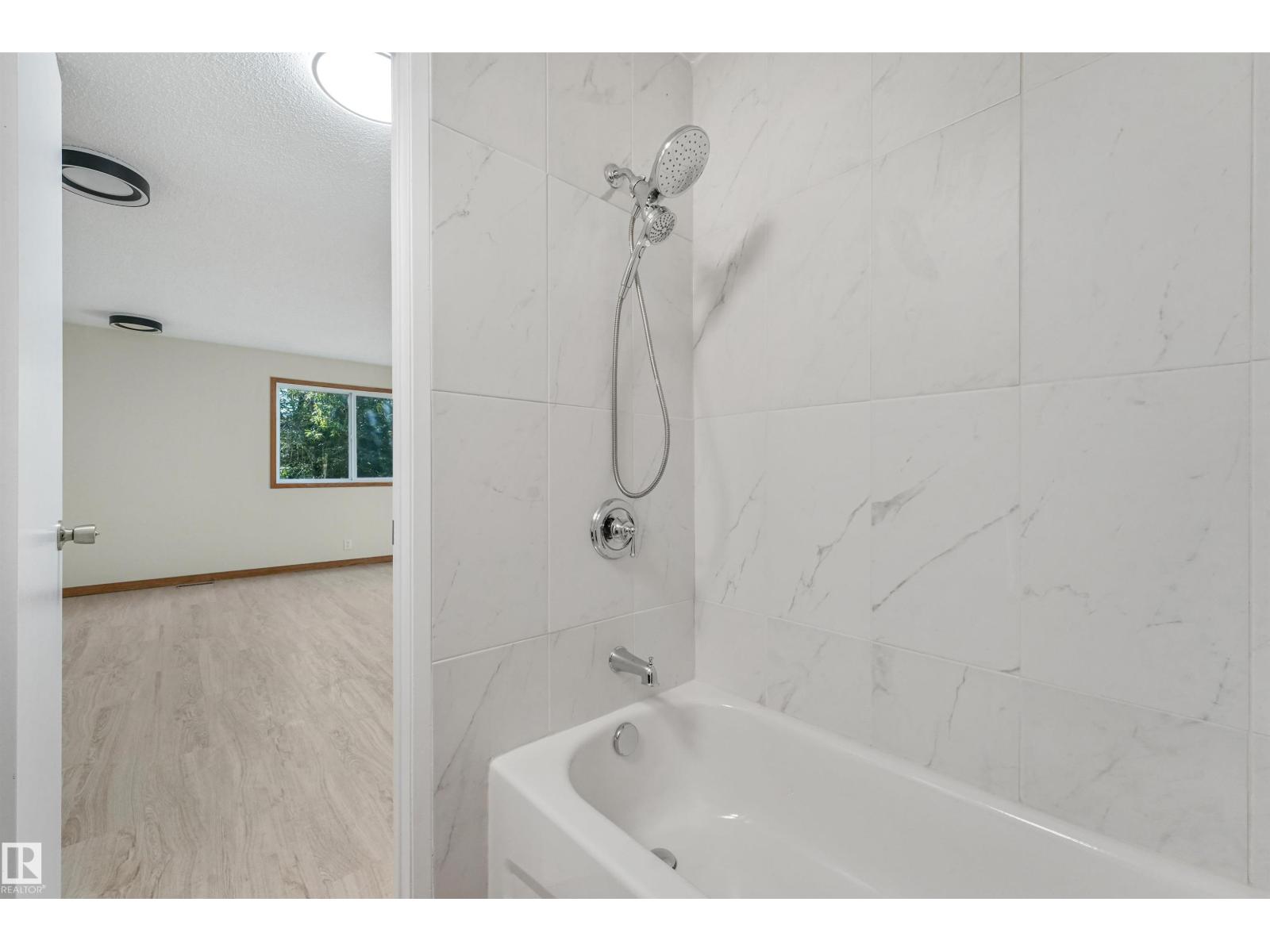 18623 70 AV NW - Image 28