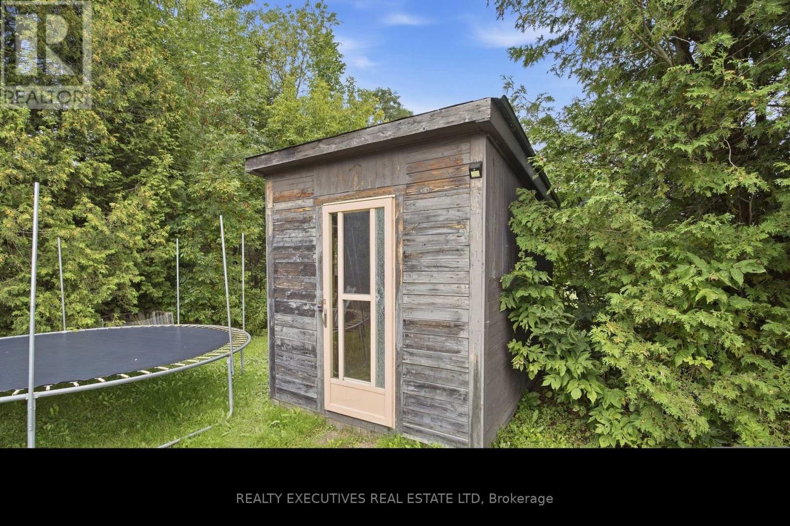 175 ROXANNE STREET - Image 40