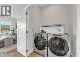 264 Douglas Avenue, Penticton, BC V2A2T8 Photo 22