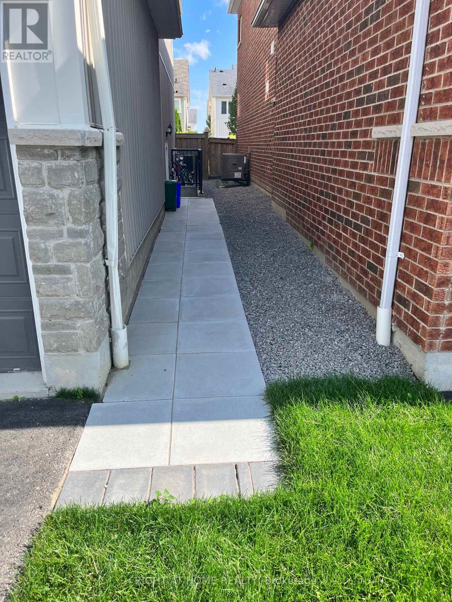 19 SHREWSBURY DRIVE, Whitby (Brooklin) — photo 8