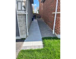 19 Shrewsbury Drive, Whitby, ON L1M0E2 Photo 8