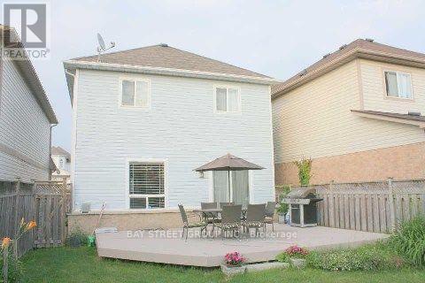 16 STEAMER DRIVE, Whitby (Port Whitby) — photo 2