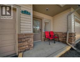 Living room - 3339 Clement Road Unit# 7, Lake Country, BC V4V2M5 Photo 8