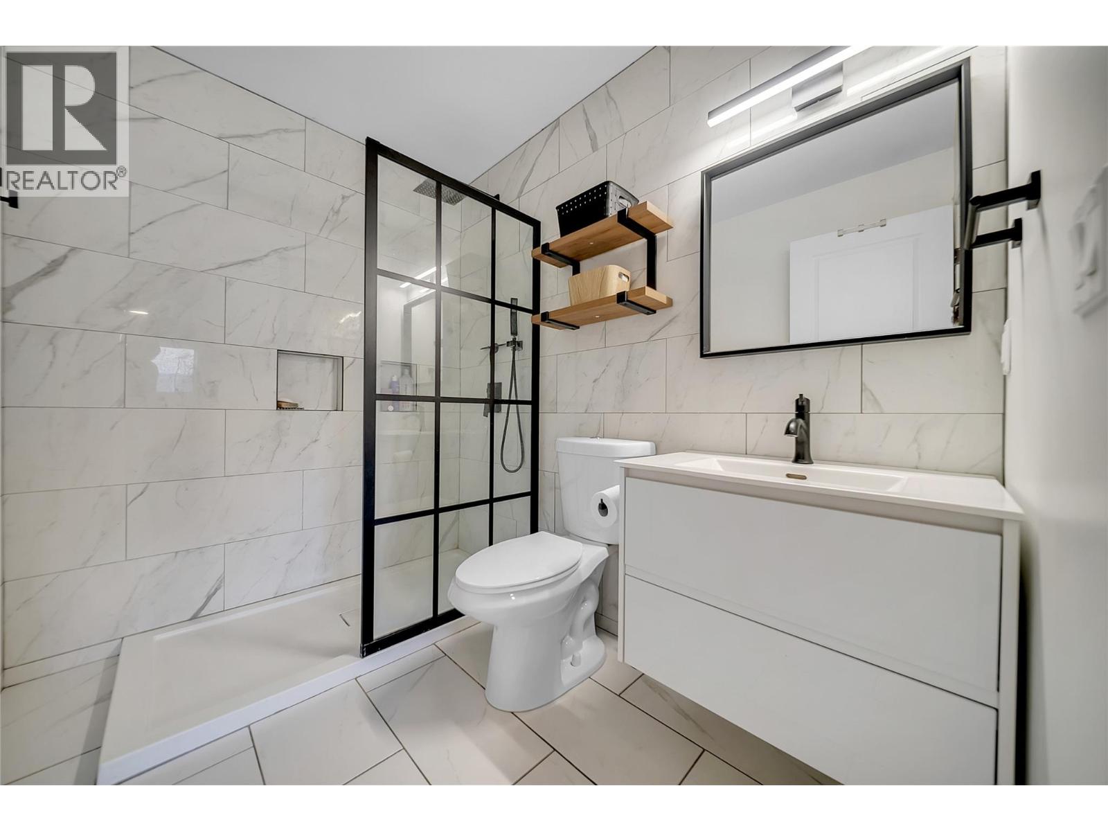 3339 Clement Road Unit# 7, Lake Country
