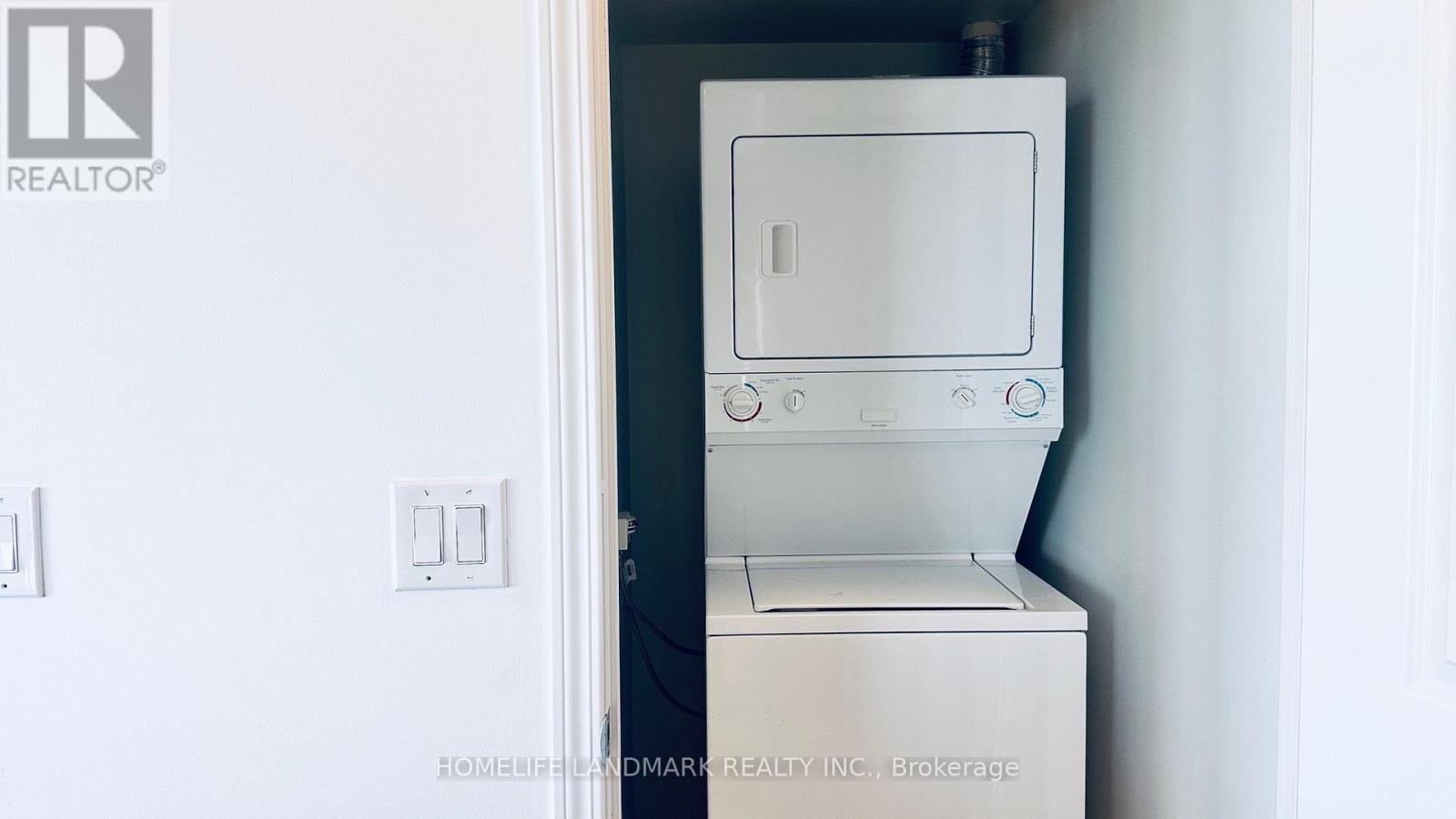 2711 - 385 PRINCE OF WALES DRIVE, Mississauga (City Centre) — photo 7