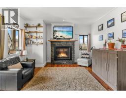 309 1 Street W Unit# 301, Revelstoke, BC V0E2S0 Photo 11