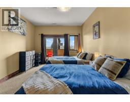 309 1 Street W Unit# 301, Revelstoke, BC V0E2S0 Photo 18