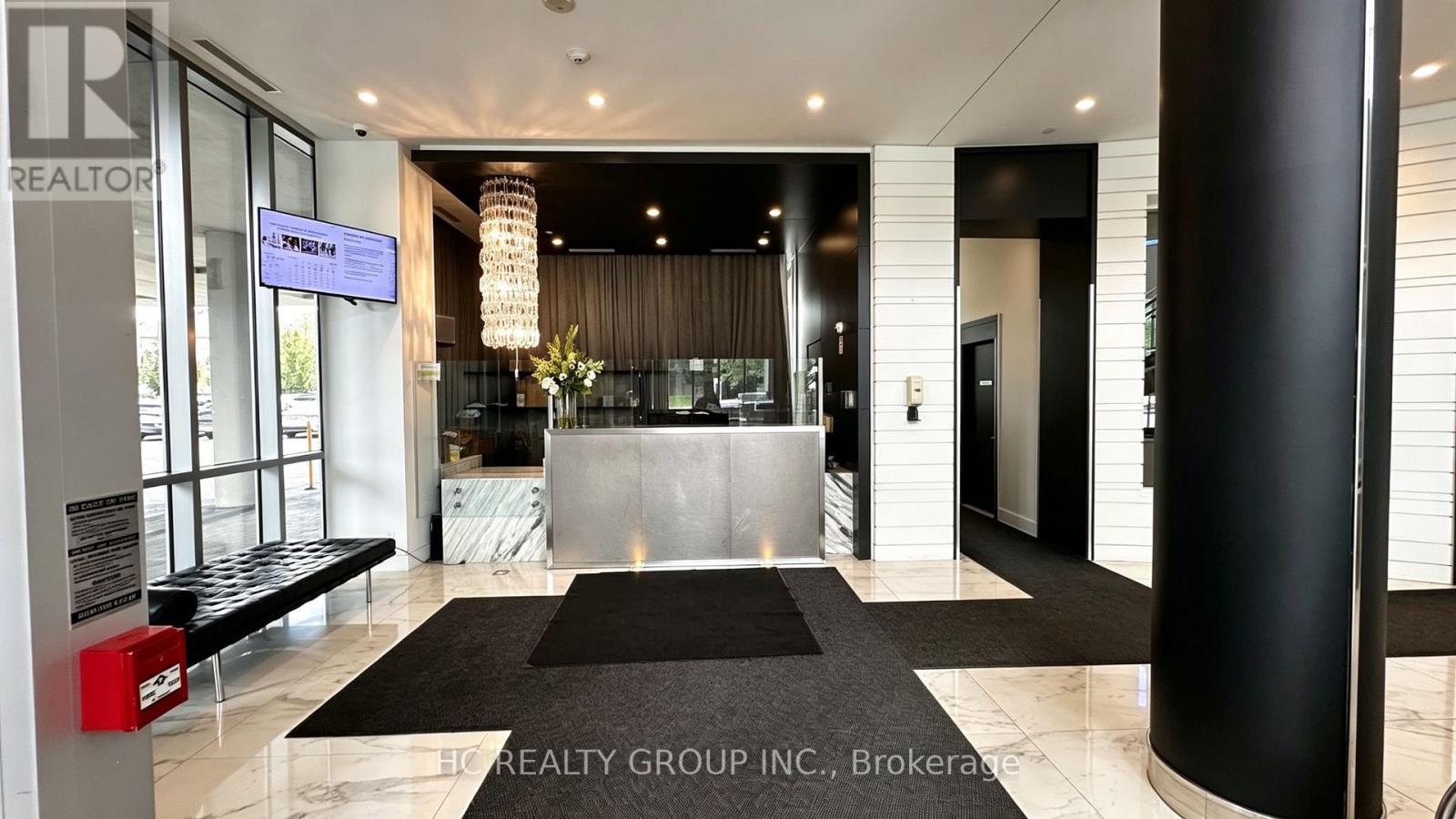 641 - 9471 YONGE STREET, Richmond Hill (Observatory) — photo 4