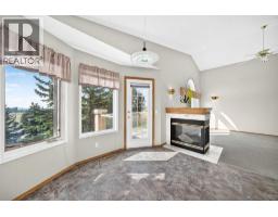 Laundry room - 2917 Signal Hill Heights Sw, Calgary, AB T3H2X4 Photo 10