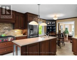 Laundry room - 19 Grandview Crescent, Bradford West Gwillimbury, ON L3Z3L1 Photo 11