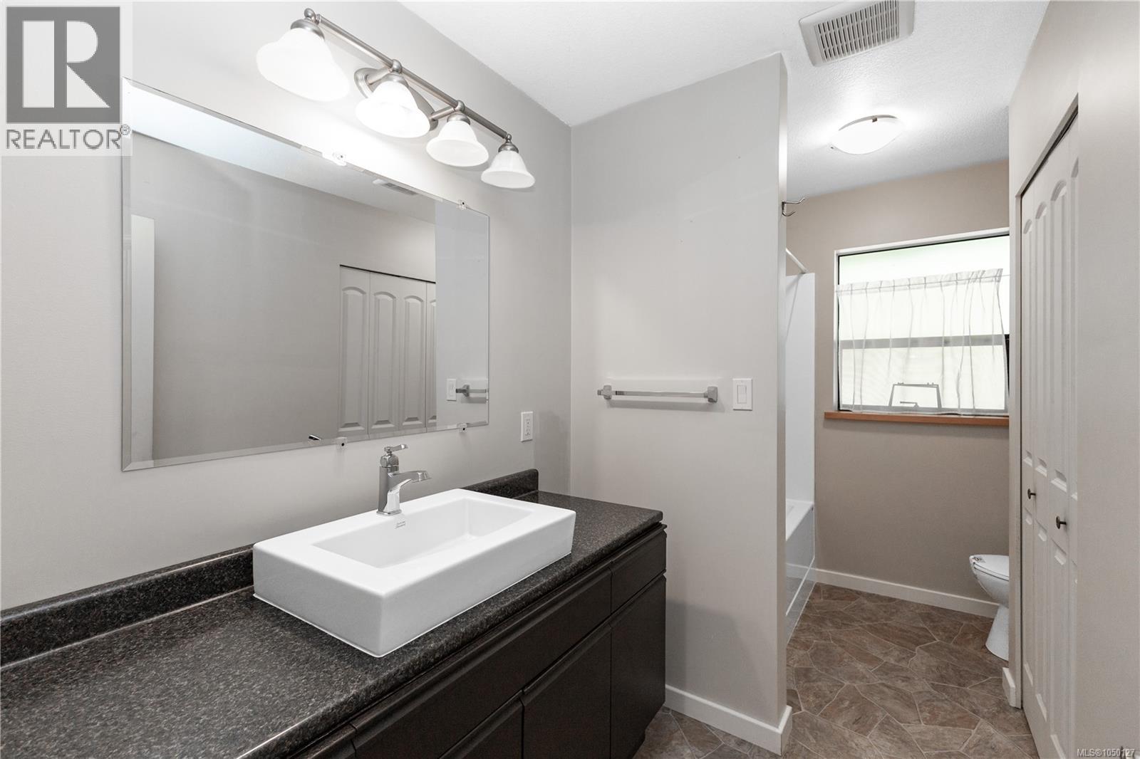 9498 Doyle Rd - Image 22